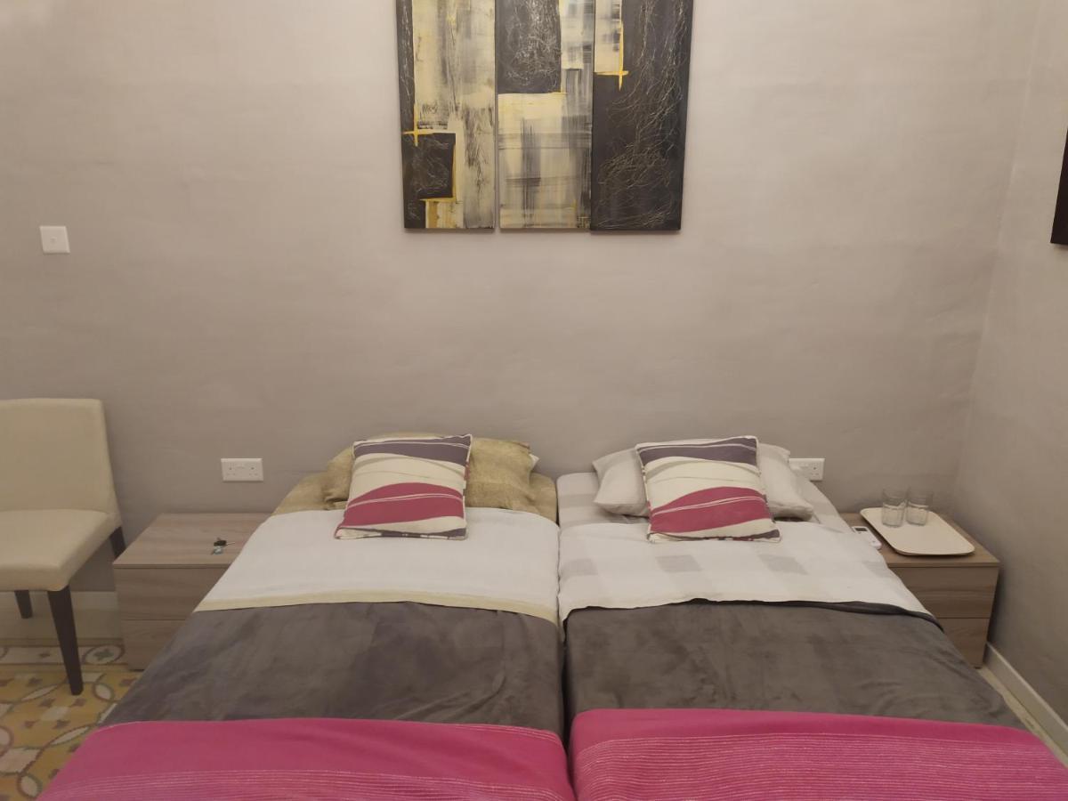 Casa Manduca Delicata Hotel Валета Екстериор снимка